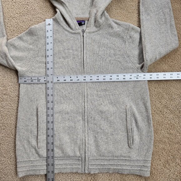 NWOT Patagonia Recycled Cashmere Hoody Grey Size Small - Picture 6 of 9